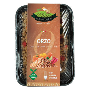 Insalata di orzo con verdure grigliate